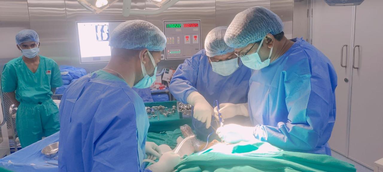 “लॉयड्स मेटल्सचे व्यवस्थापकीय संचालक श्री. बी. प्रभाकरन यांच्या नेतृत्वाखाली आरोग्यसेवेत नव्या इतिहासाला सुरुवात”..