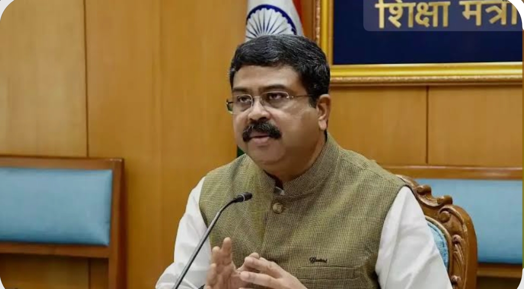 केंद्रीय शिक्षण मंत्री धर्मेंद्र प्रधान यांनी पंतप्रधानांकडे दिला राजीनामा..
